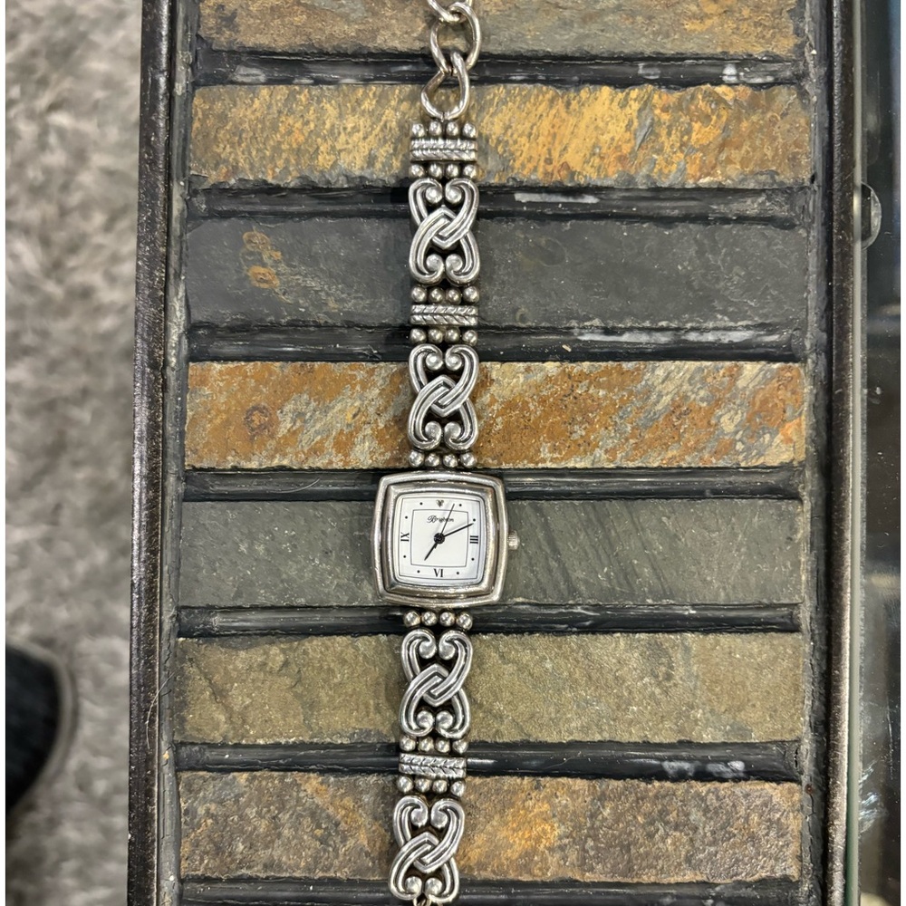 Beautiful Brighton Santa Rosa watch.Perfect working condition. New battery!